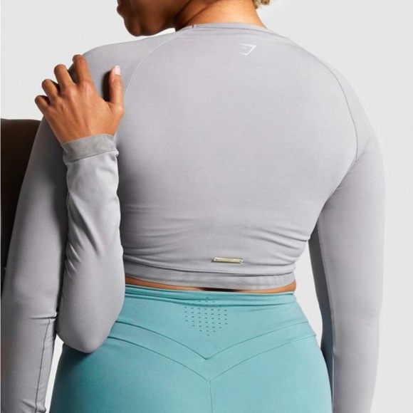 Gymshark x Whitney Simmons V1 Women’s Gray Long Sleeve Cropped Workout Top XL - Picture 2 of 14